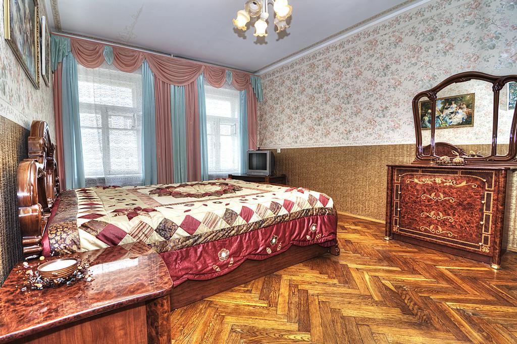Apartment Na 7-Ya Krasnoarmeyskaya เซนต์ปีเตอร์สเบิร์ก ห้อง รูปภาพ